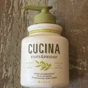 Fruits&Passion Cucina Crème régénératrice pour les mains Coriandre et Olivier 150mL