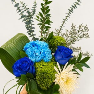 Bouquet de fleurs La beauté du bleu sur fond neutre